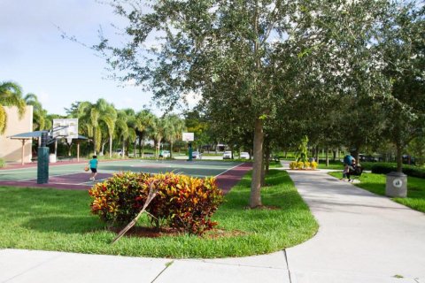Townhouse in Pompano Beach, Florida 4 bedrooms, 159.98 sq.m. № 2400500 - photo 19