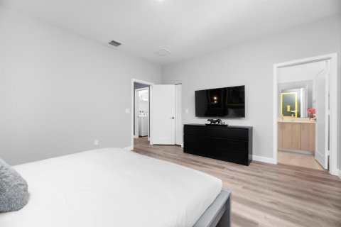 Townhouse in Pompano Beach, Florida 4 bedrooms, 159.98 sq.m. № 2400500 - photo 16