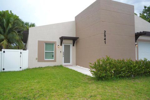Casa en venta en Fort Lauderdale, Florida, 3 dormitorios, 116.96 m2 № 2177170 - foto 5