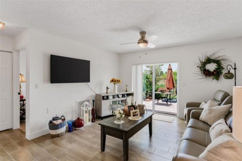 Villa ou maison à vendre à Pinellas Park, Floride: 3 chambres, 104.79 m2 № 1831185 - photo 6