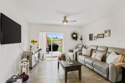 Villa ou maison à vendre à Pinellas Park, Floride: 3 chambres, 104.79 m2 № 1831185 - photo 5