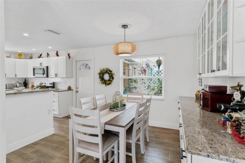 Villa ou maison à vendre à Pinellas Park, Floride: 3 chambres, 104.79 m2 № 1831185 - photo 8