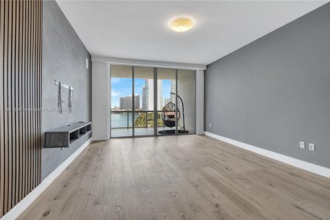 Condo in Aventura, Florida, 4 bedrooms  № 1234491 - photo 14