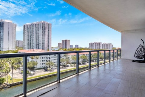 Condo in Aventura, Florida, 4 bedrooms  № 1234491 - photo 7