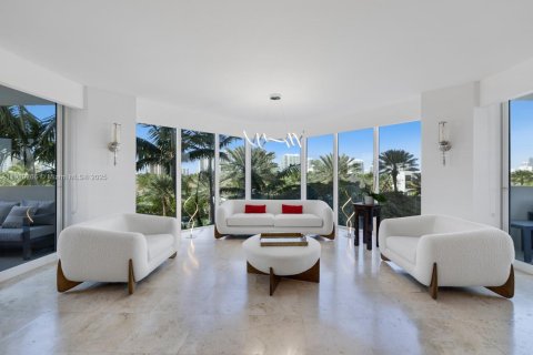Copropriété à vendre à Sunny Isles Beach, Floride: 3 chambres, 224.82 m2 № 1974639 - photo 23