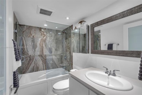 Copropriété à vendre à Key Biscayne, Floride: 2 chambres, 142.33 m2 № 1939228 - photo 13