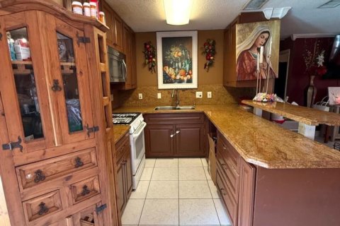 Villa ou maison à vendre à Lantana, Floride: 3 chambres, 88.81 m2 № 2357294 - photo 3
