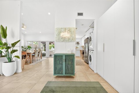 Villa ou maison à vendre à Miami, Floride: 3 chambres, 139.35 m2 № 1954165 - photo 6