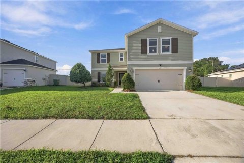 Casa en Winter Haven, Florida 3 dormitorios, 242.75 m2 № 2376847