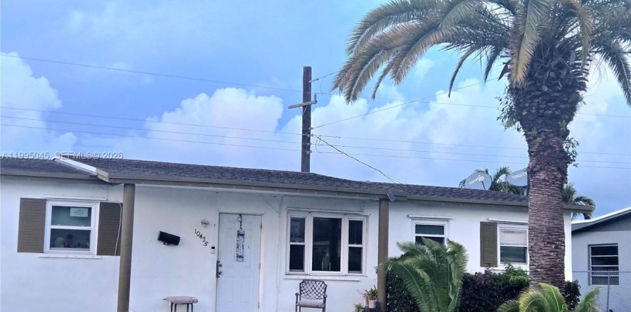 Дом в Майами, Флорида 3 спальни, 98.1м2 № 2058554