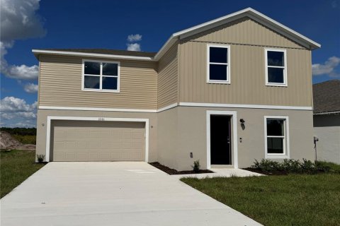 House in Poinciana, Florida 4 bedrooms, 152.64 sq.m. № 2416794