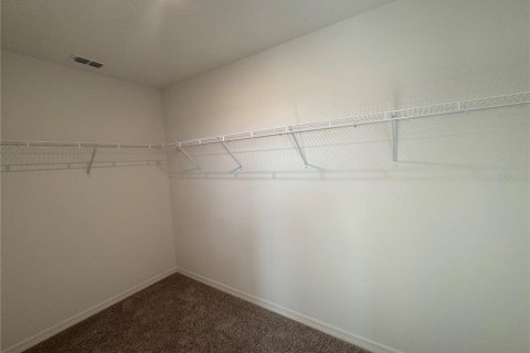 House in Poinciana, Florida 4 bedrooms, 152.64 sq.m. № 2416794 - photo 9