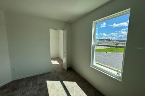 House in Poinciana, Florida 4 bedrooms, 152.64 sq.m. № 2416794 - photo 14