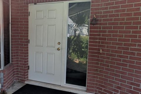 House in Kenneth City, Florida 2 bedrooms, 146.41 sq.m. № 1851314 - photo 2