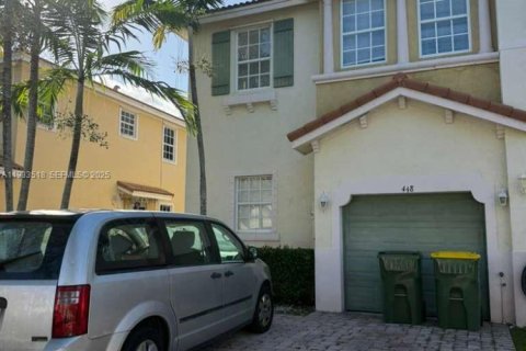 Touwnhouse à louer à Homestead, Floride: 3 chambres, 140.1 m2 № 1991432 - photo 3