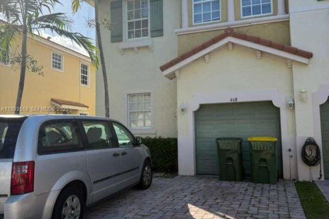 Touwnhouse à louer à Homestead, Floride: 3 chambres, 140.1 m2 № 1991432 - photo 7