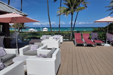 Купить кондоминиум в Майами-Бич, Флорида 1 спальня, 69.68м2, № 1985838 - фото 18