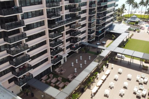 Купить кондоминиум в Майами-Бич, Флорида 1 спальня, 69.68м2, № 1985838 - фото 4