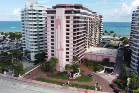 Купить кондоминиум в Майами-Бич, Флорида 1 спальня, 69.68м2, № 1985838 - фото 1