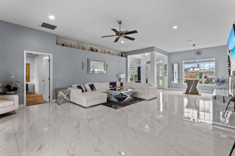 Villa ou maison à vendre à Port St. Lucie, Floride: 4 chambres, 209.49 m2 № 2082927 - photo 12