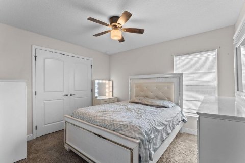 Villa ou maison à vendre à Port St. Lucie, Floride: 4 chambres, 209.49 m2 № 2082927 - photo 2