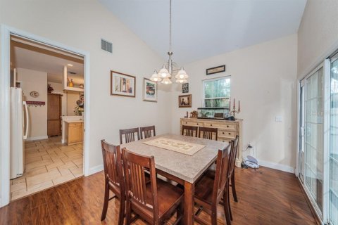 Casa en alquiler en Tarpon Springs, Florida, 4 dormitorios, 210.52 m2 № 1900479 - foto 9