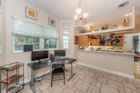 Casa en alquiler en Tarpon Springs, Florida, 4 dormitorios, 210.52 m2 № 1900479 - foto 8