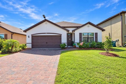 House in Palm Bay, Florida 4 bedrooms, 170.01 sq.m. № 2393937