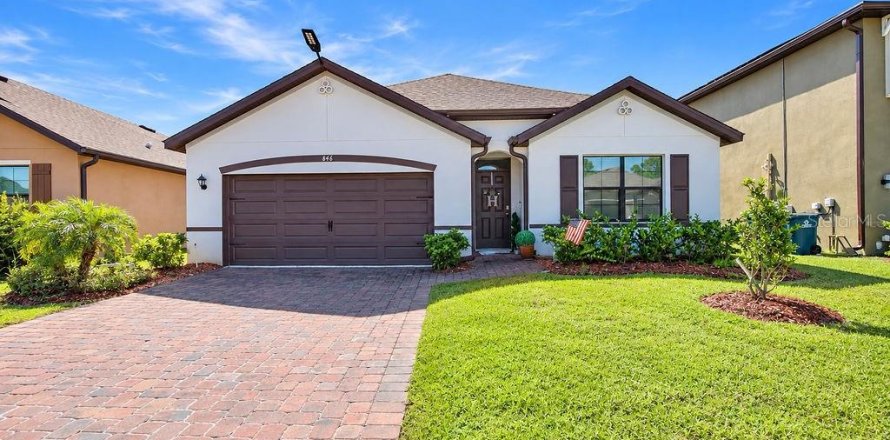 House in Palm Bay, Florida 4 bedrooms, 170.01 sq.m. № 2393937