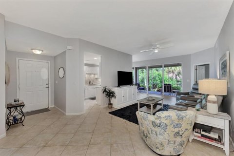 Condo in Port Charlotte, Florida, 2 bedrooms  № 1900487 - photo 6