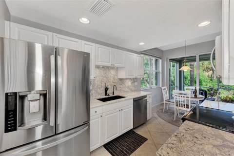 Condo in Port Charlotte, Florida, 2 bedrooms  № 1900487 - photo 17