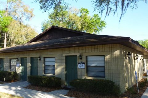Propiedad comercial en alquiler en Gainesville, Florida, 104.05 m2 № 1113843 - foto 3