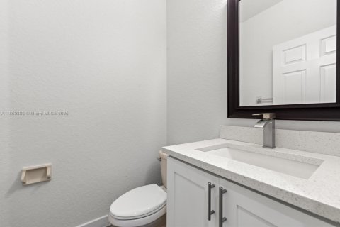 Townhouse in Homestead, Florida 4 bedrooms, 172.05 sq.m. № 1887945 - photo 10