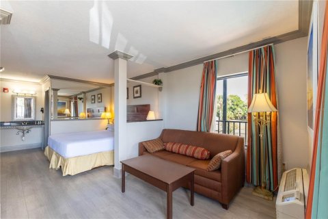 Hôtel, hôtellerie à vendre à Kissimmee, Floride: 1738.76 m2 № 2413561 - photo 30