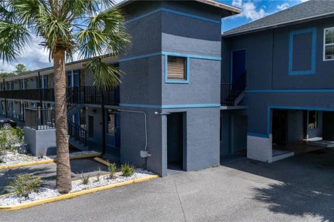 Hôtel, hôtellerie à vendre à Kissimmee, Floride: 1738.76 m2 № 2413561 - photo 10