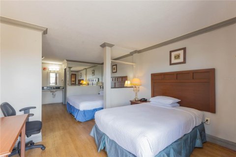 Hôtel, hôtellerie à vendre à Kissimmee, Floride: 1738.76 m2 № 2413561 - photo 27