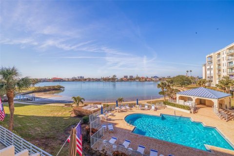 Condominio en venta en South Pasadena, Florida, 2 dormitorios, 106.37 m2 № 1909216 - foto 1
