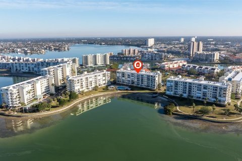 Condominio en venta en South Pasadena, Florida, 2 dormitorios, 106.37 m2 № 1909216 - foto 2