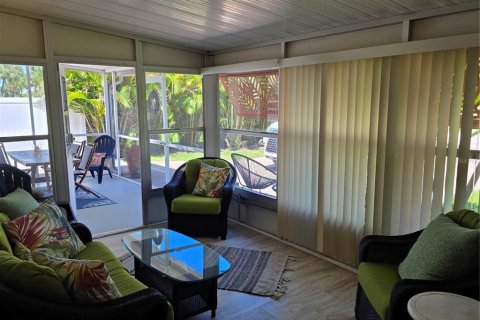 Villa ou maison à vendre à Punta Gorda, Floride: 2 chambres, 93.65 m2 № 2405716 - photo 5