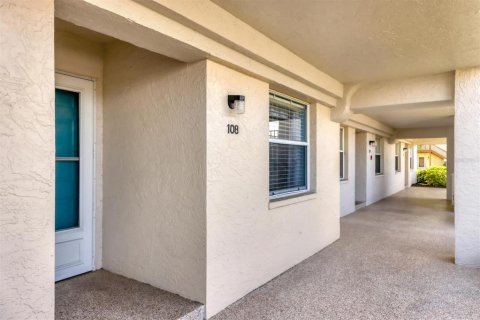 Condominio en venta en Bradenton, Florida, 2 dormitorios, 112.13 m2 № 1736453 - foto 3