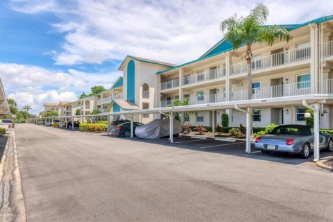 Condominio en venta en Bradenton, Florida, 2 dormitorios, 112.13 m2 № 1736453 - foto 1