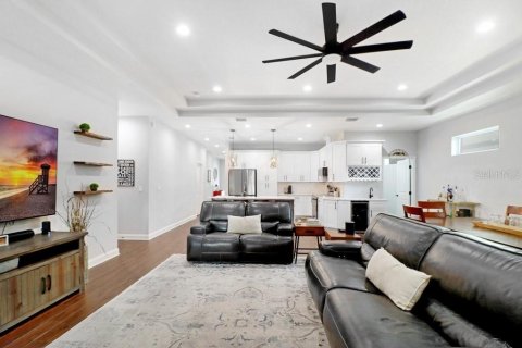 Villa ou maison à vendre à Tampa, Floride: 4 chambres, 199.93 m2 № 2420518 - photo 21