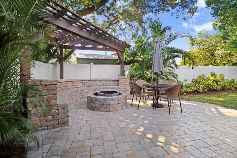 Villa ou maison à vendre à Tampa, Floride: 4 chambres, 199.93 m2 № 2420518 - photo 27