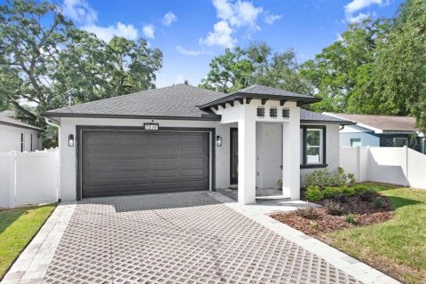 Villa ou maison à vendre à Tampa, Floride: 4 chambres, 199.93 m2 № 2420518 - photo 2