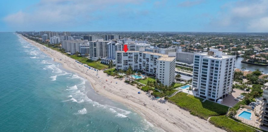 Condominio en Highland Beach, Florida, 2 dormitorios № 1226791