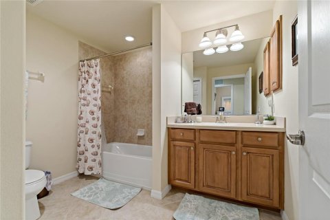 Condominio en alquiler en Bradenton, Florida, 3 dormitorios, 165.92 m2 № 466693 - foto 29
