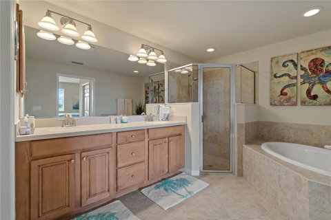 Condominio en alquiler en Bradenton, Florida, 3 dormitorios, 165.92 m2 № 466693 - foto 13