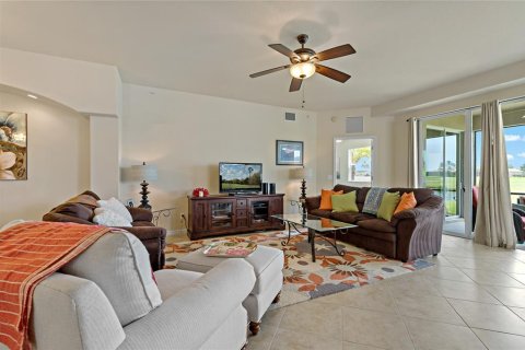 Condominio en alquiler en Bradenton, Florida, 3 dormitorios, 165.92 m2 № 466693 - foto 4