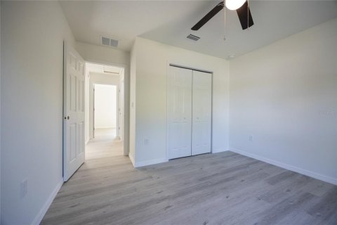 House in Ocklawaha, Florida 3 bedrooms, 115.2 sq.m. № 1832790 - photo 19