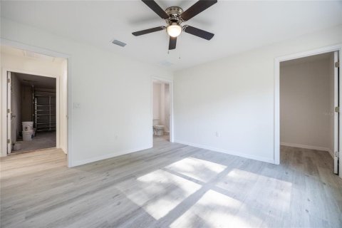 House in Ocklawaha, Florida 3 bedrooms, 115.2 sq.m. № 1832790 - photo 13